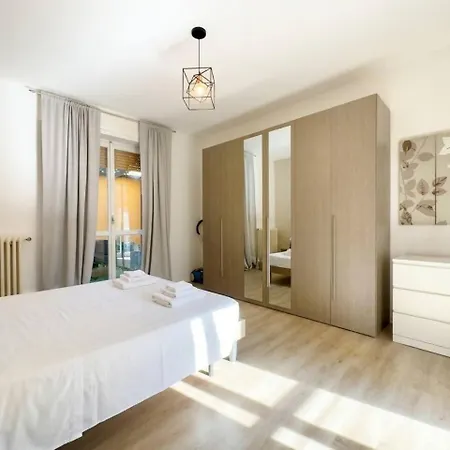 Apartamento Leonardo Academy & Relax 95mq Giardini E Terrazzo *